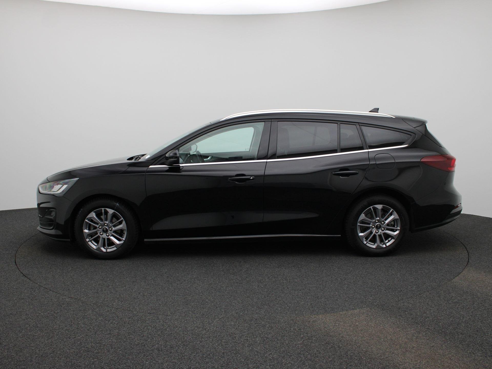 Ford Focus Station 1.0 EcoBoost Hybrid Titanium Winterpack |, Auto's, Gebruikt, Euro 6, Geïmporteerd, 725 kg