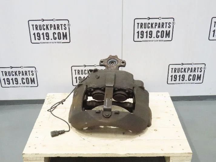 Volvo Brake System Remklauw Re. voor Volvo, Ophalen, Gebruikt, Volvo, Remmen en Aandrijving