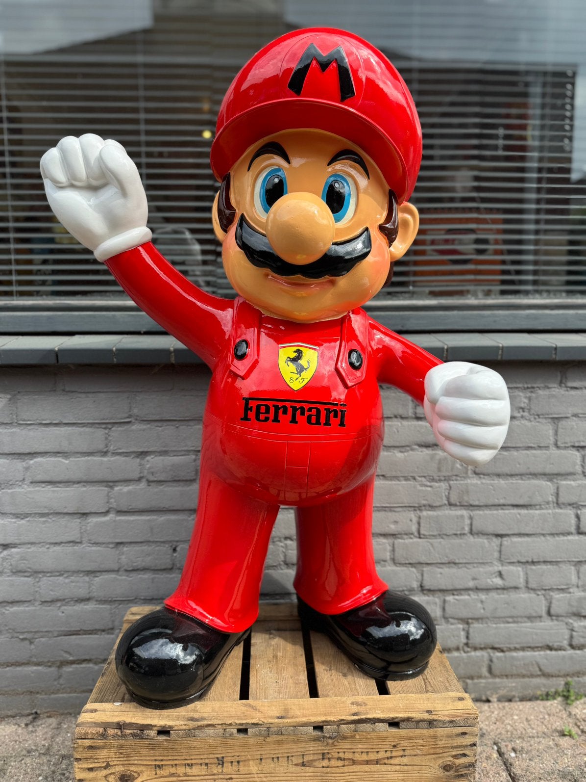 Grote Mario Ferrari Beeld - Uniek Decoratiestuk, Verzamelen, Beelden en Beeldjes, Ophalen, Zo goed als nieuw, Overige typen