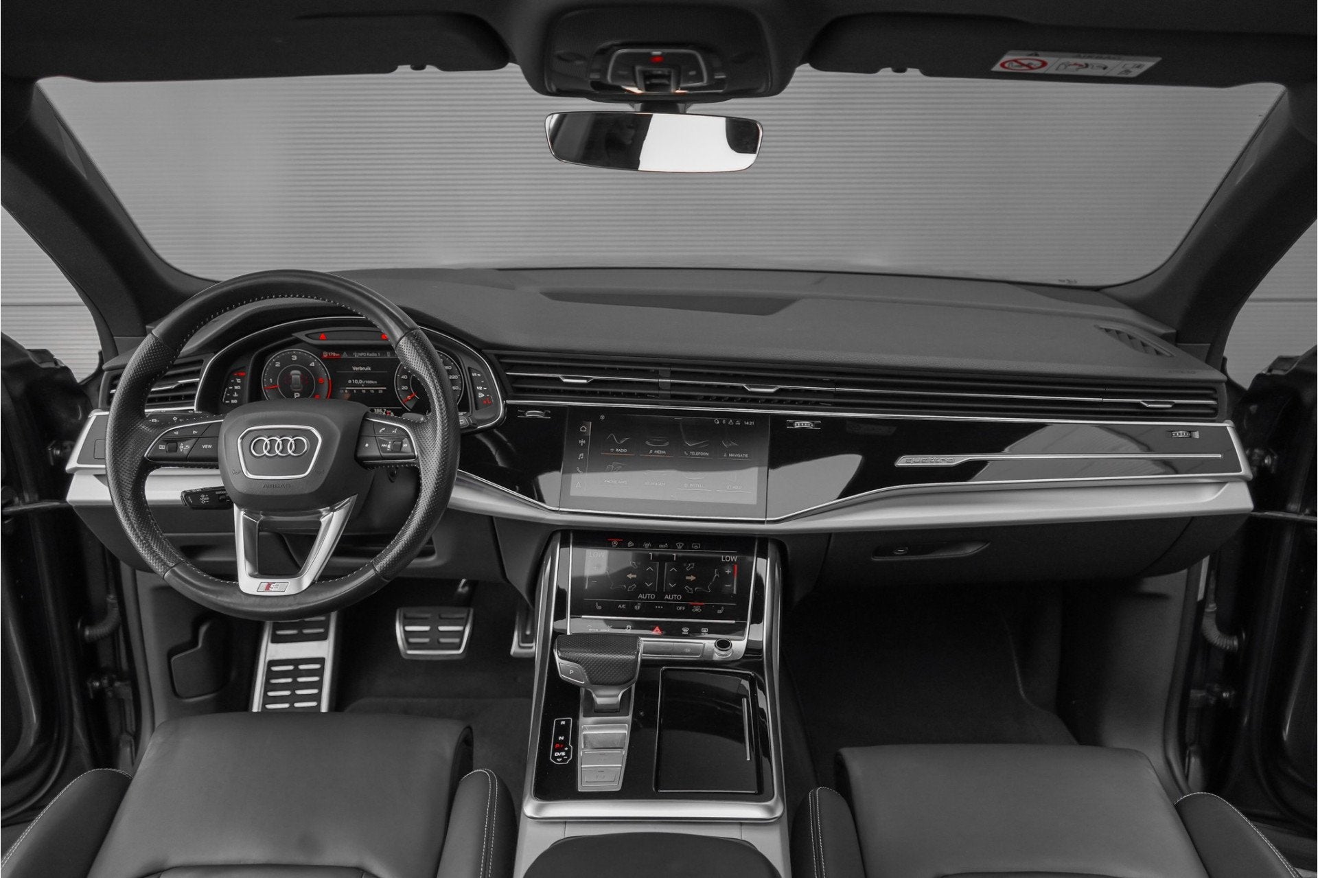 Audi Q8 50 TDI Quattro Pro Line S Pano B&O 360 Matrix ACC, Auto's, Audi, 15 km/l, Gebruikt, Automatische klimaatregeling, Bedrijf