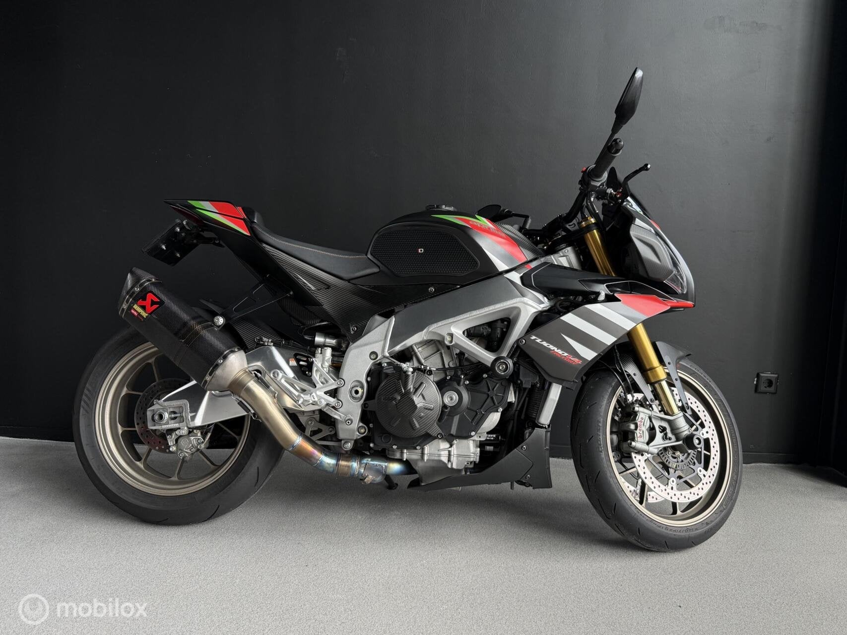Aprilia Tuono V4 1100 Factory met Akrapovic & gesmede velgen, Motoren, Via Guglielmo Marconi, 2, 30033 Noale VE, Italië, 1077 cc