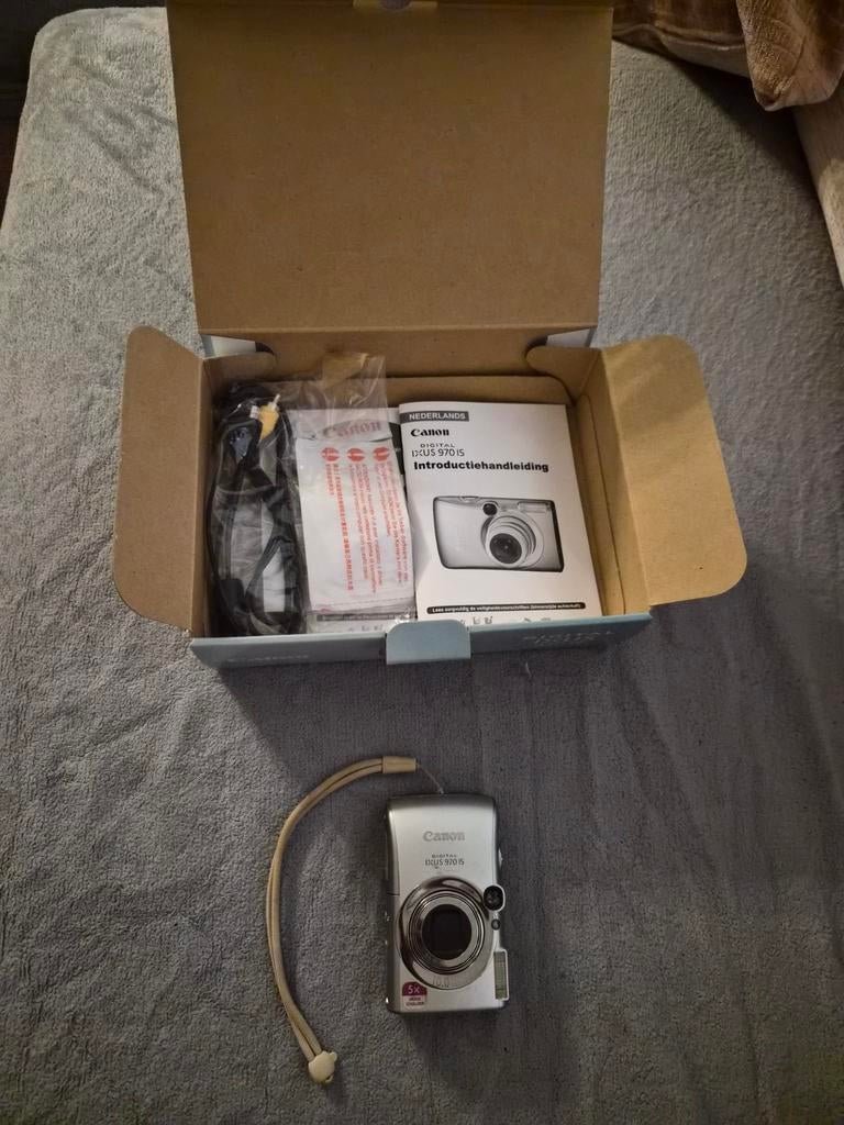 GEEN CHARGER!  Canon Digital IXUS 970 IS - Compactcamera, Canon, Compact, Ophalen of Verzenden, Zo goed als nieuw