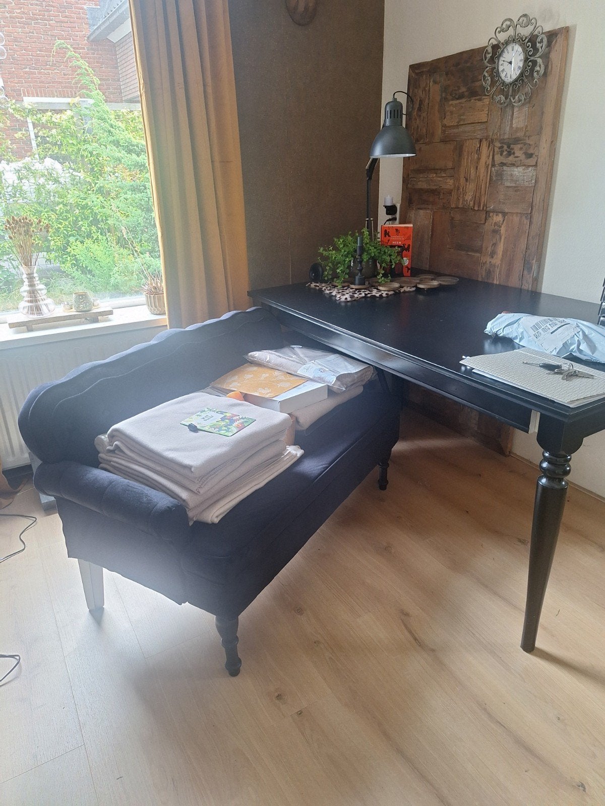 Zwarte uitschuifbare eettafel (IKEA Ingtorp) evt. met bankje, Ophalen, Gebruikt, 50 tot 100 cm, 150 tot 200 cm