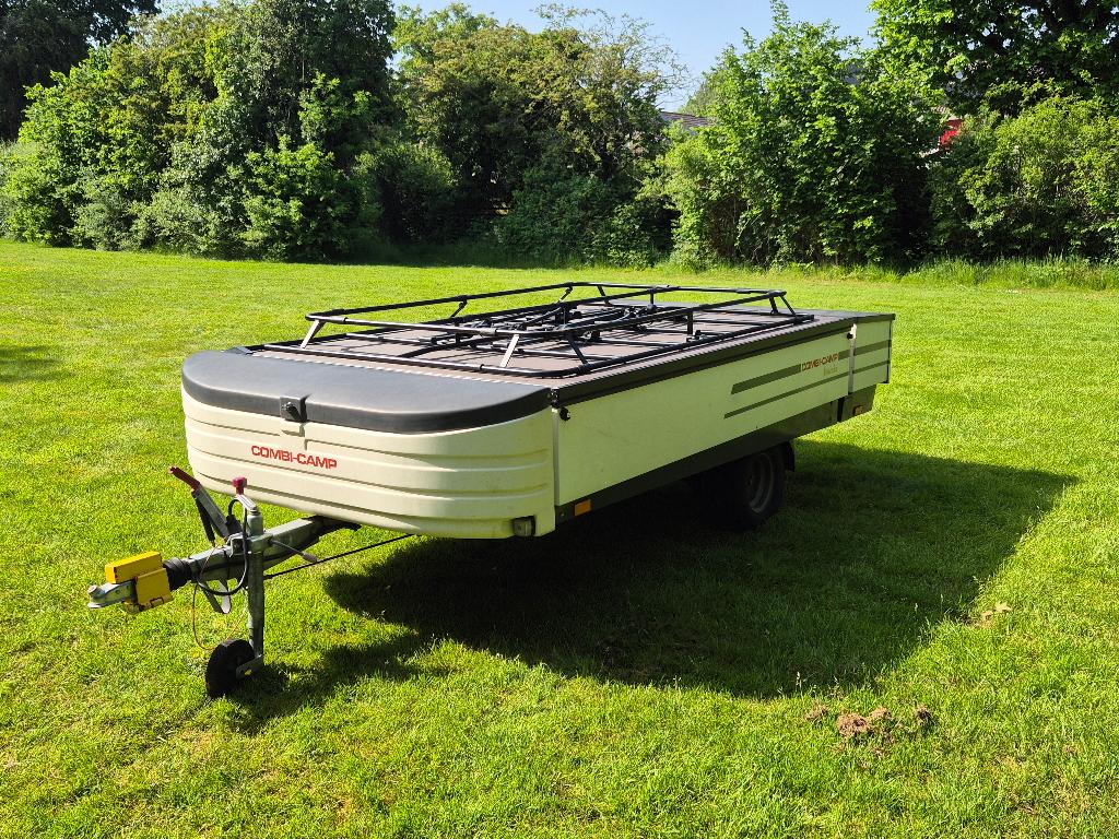 Nette Combi-Camp Venezia (2004), +gastencabine & Tempo 100, Caravans en Kamperen, Ophalen, Combi-Camp, Blauw, Aanwezig