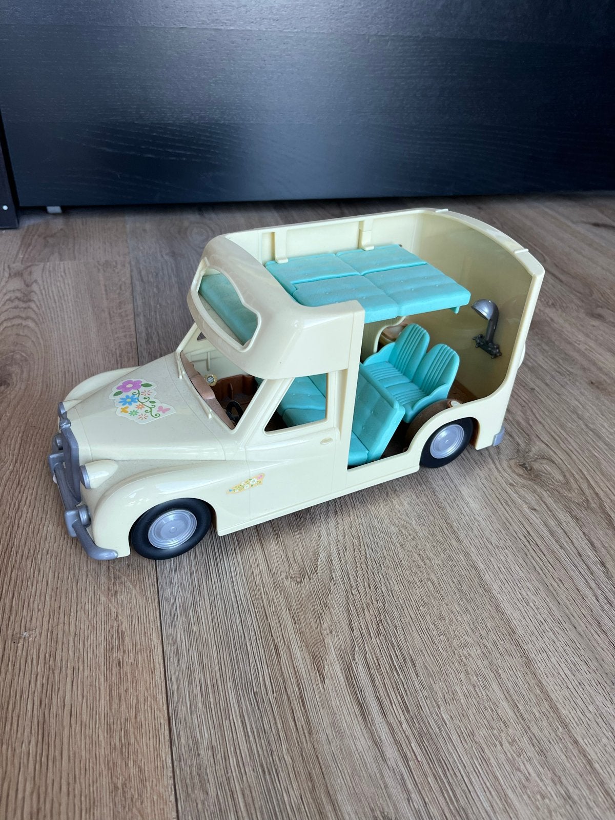 Sylvanian Families Campervan - Zo goed als nieuw, Ophalen of Verzenden, Zo goed als nieuw