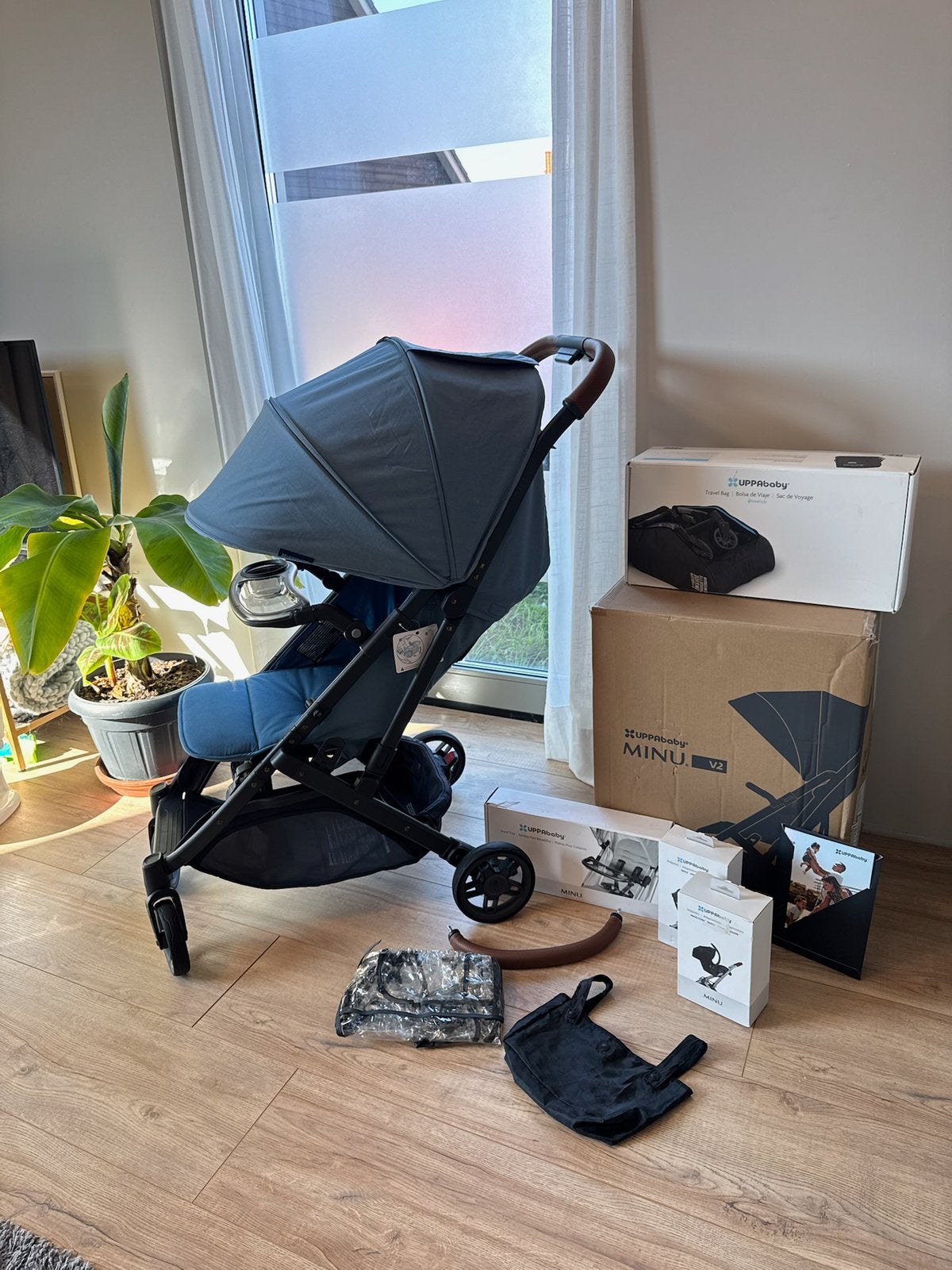 Uppababy Minu V2 buggy Charlotte coastal blue, Ophalen of Verzenden, Zo goed als nieuw, Overige merken, Regenhoes