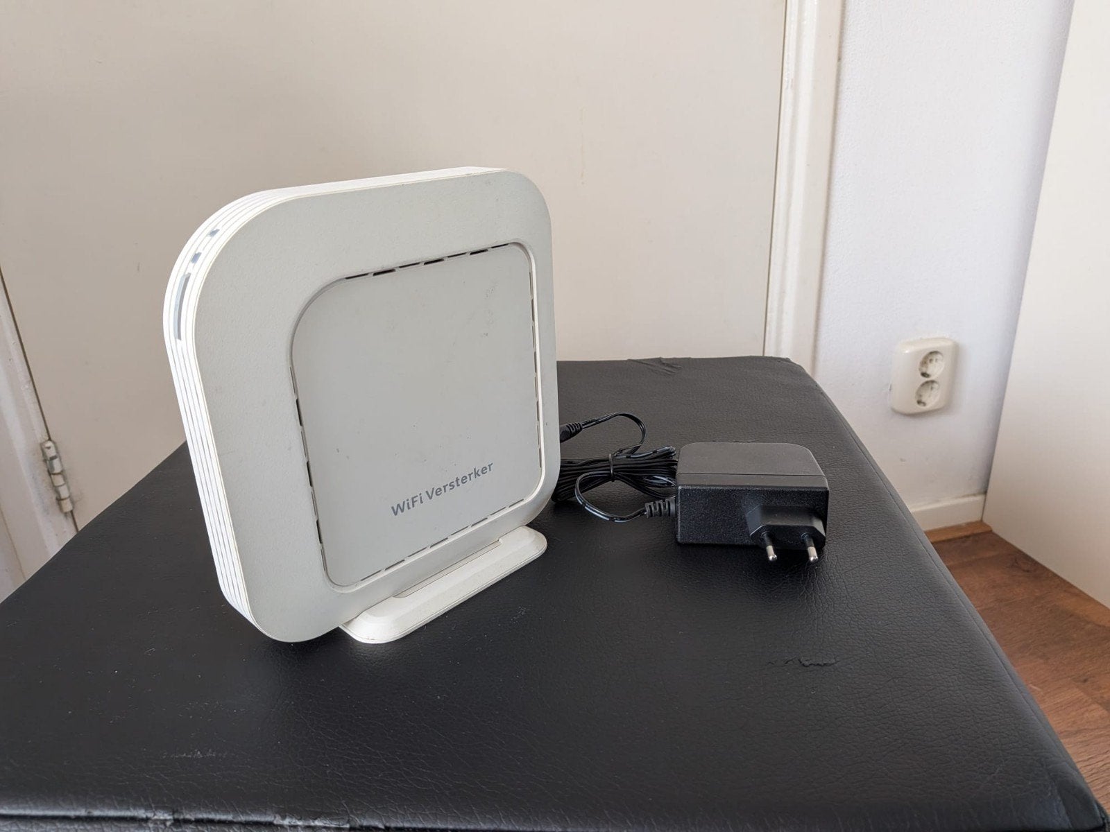 Arcadyan WiFi versterker met Switch, Ophalen