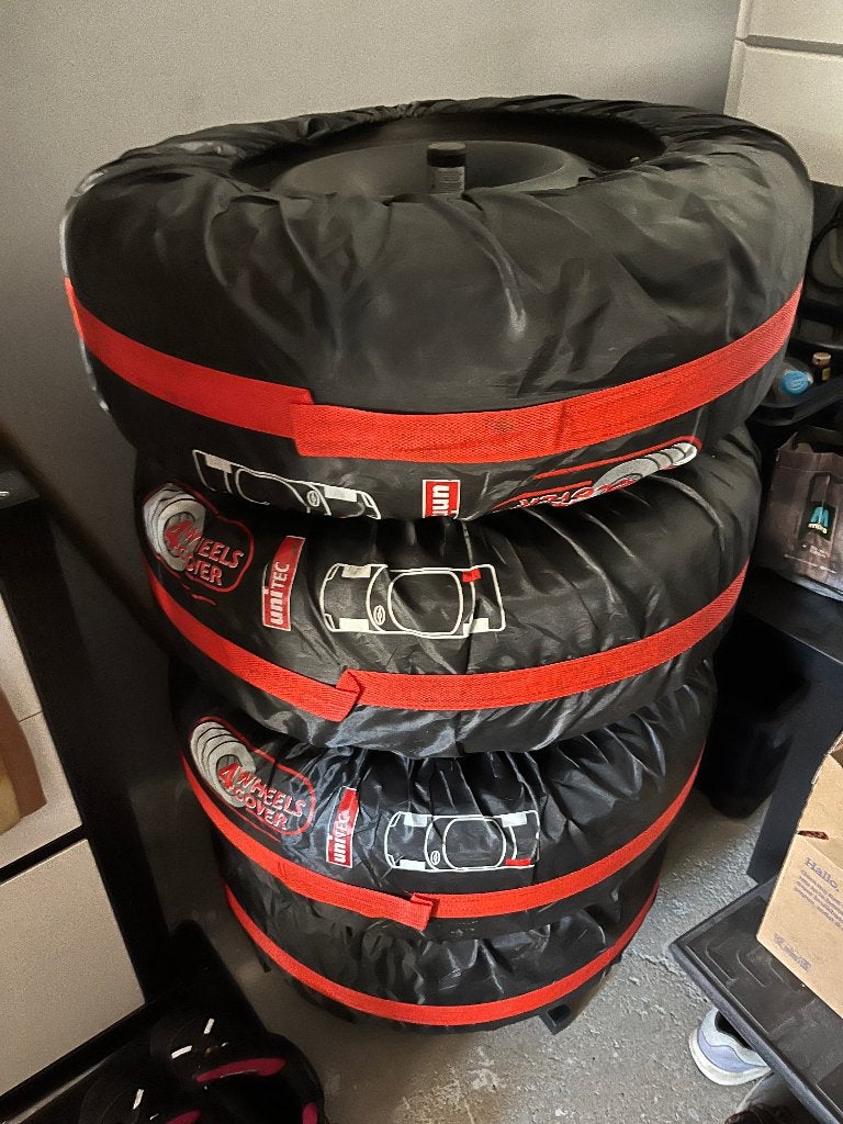 4 Winterbanden 205 / 60 R16 op stalen velgen, Auto-onderdelen, Banden en Velgen, Ophalen, Gebruikt, 16 inch, Band(en)