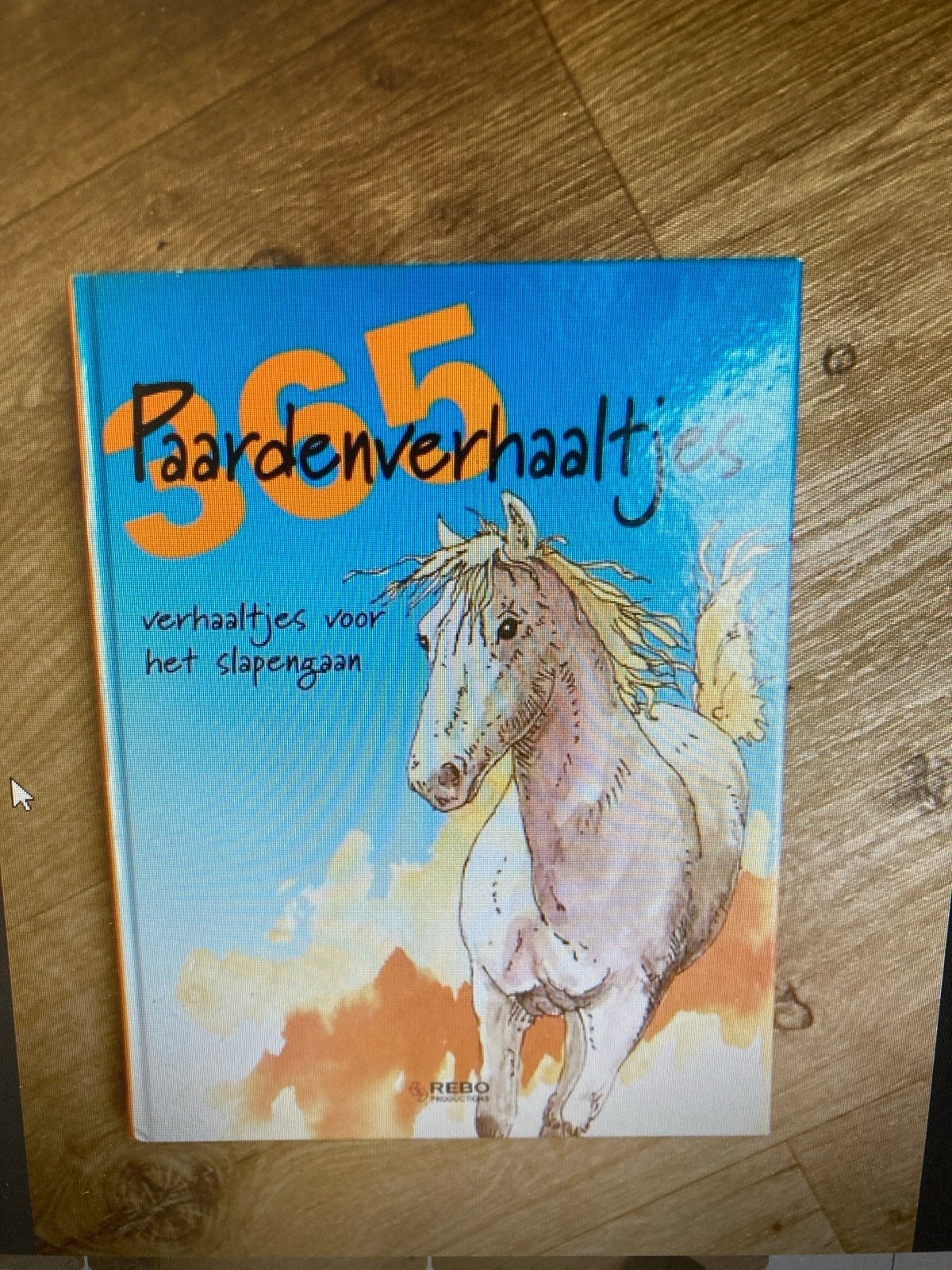 365 Paardenverhaaltjes - Verhaaltjes voor het slapengaan, Boeken, Ophalen of Verzenden, Zo goed als nieuw, Fictie algemeen