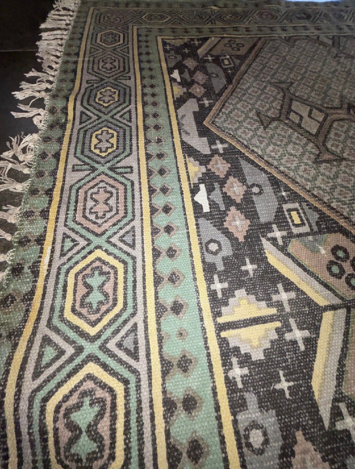 HKLiving vloerkleed 180 x 287 cm, groen/creme met franjes, Ophalen, 150 tot 200 cm, Zo goed als nieuw, Rechthoekig