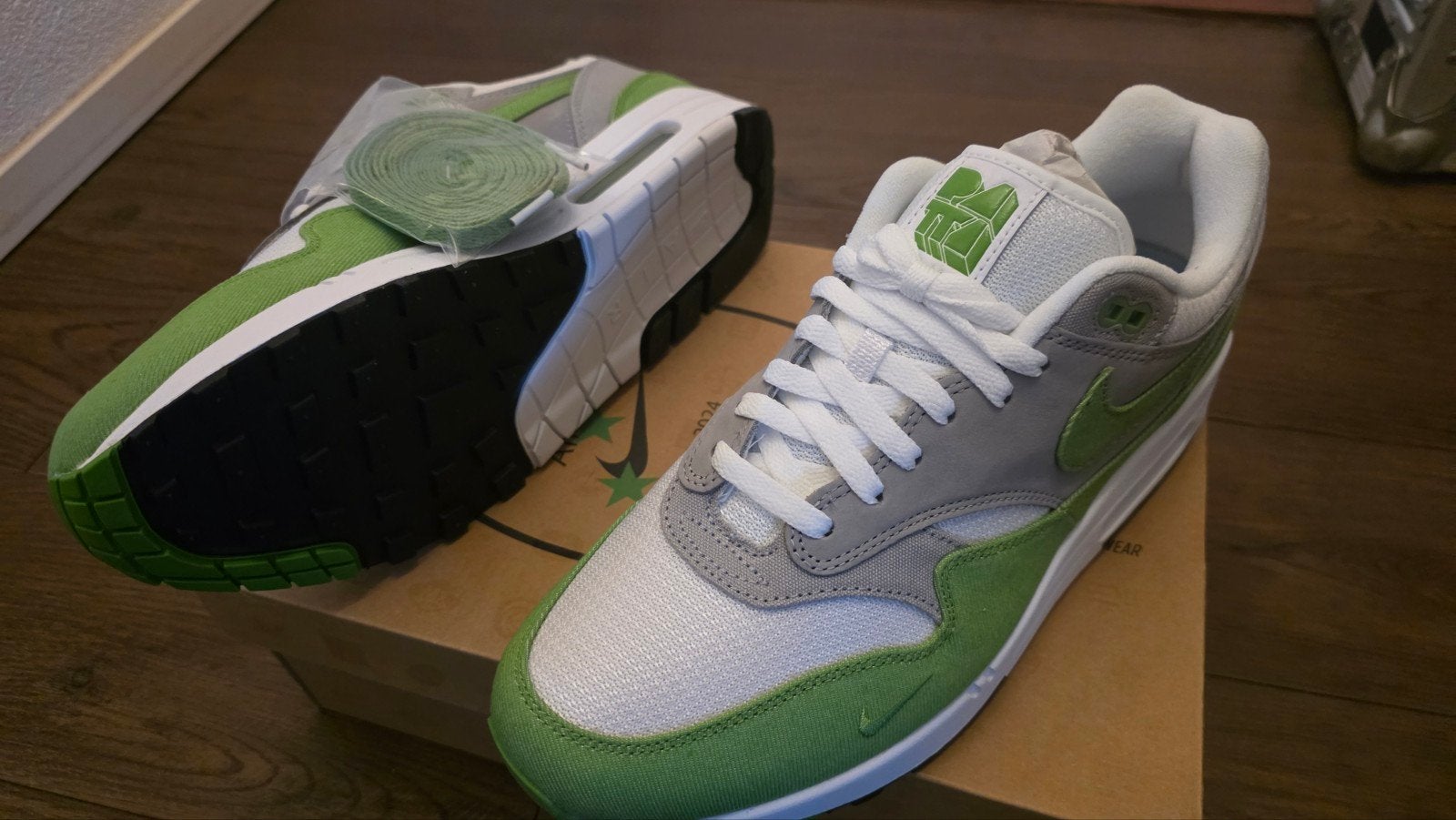 Nike Patta 20, Ophalen of Verzenden, Nieuw, Schoenen