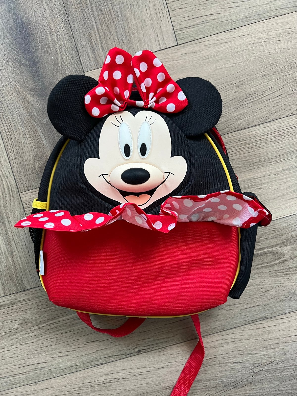 Leuke Minnie Mouse samsonite rugzak voor kinderen, Sieraden, Tassen en Uiterlijk, Minder dan 30 cm, Disney of Dora, Ophalen of Verzenden