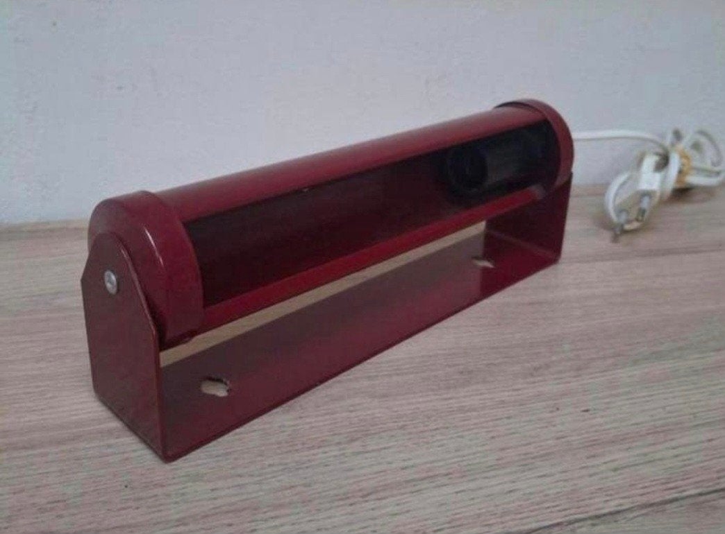 Memphis style HB bordeauxrood bedlampje., Ophalen of Verzenden, Zo goed als nieuw