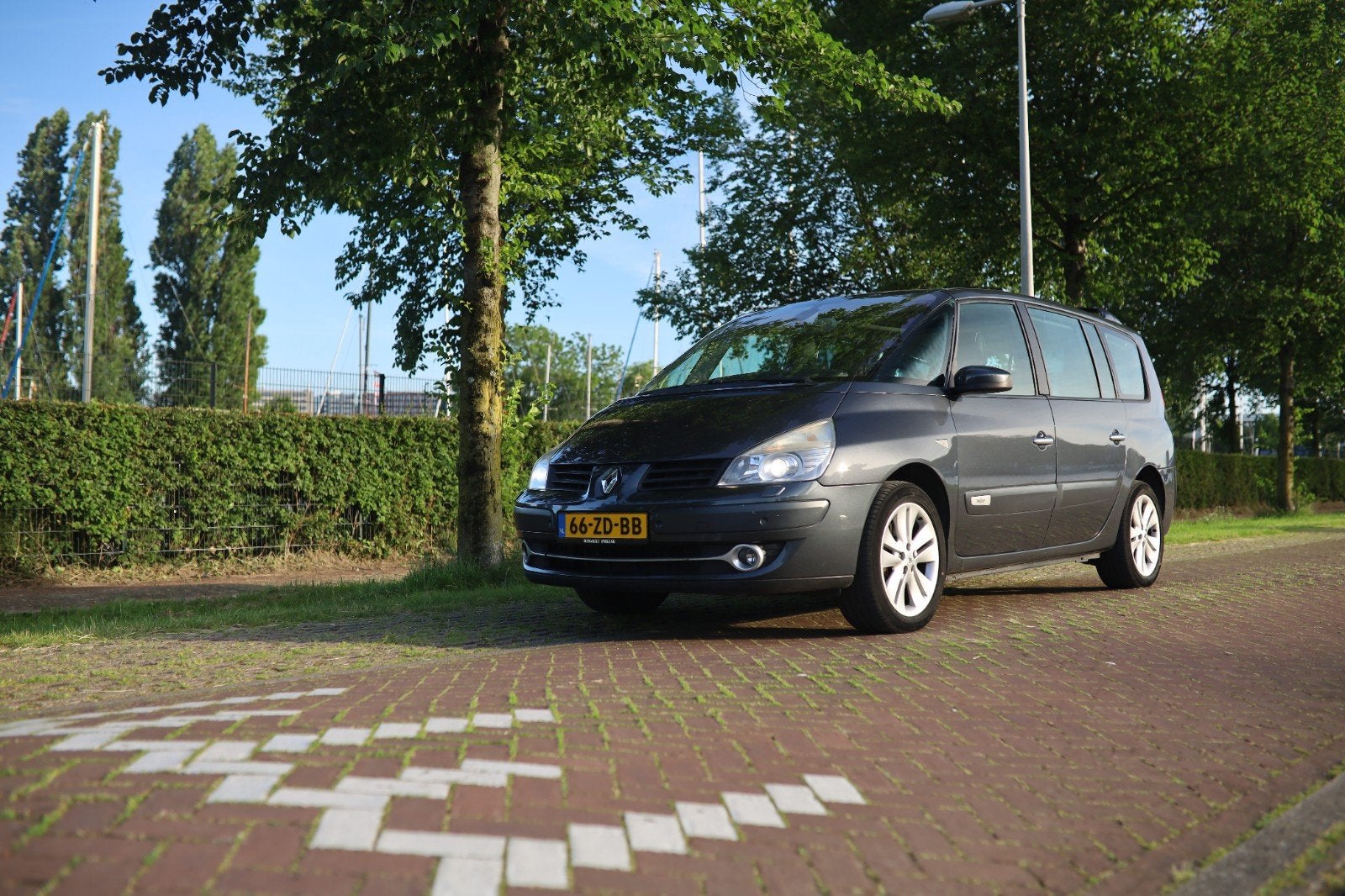 Renault Grand Espace 3.5 V6 Initiale 7 zitter, Auto's, Renault, 2000 kg, 7 stoelen, Grijs, Particulier