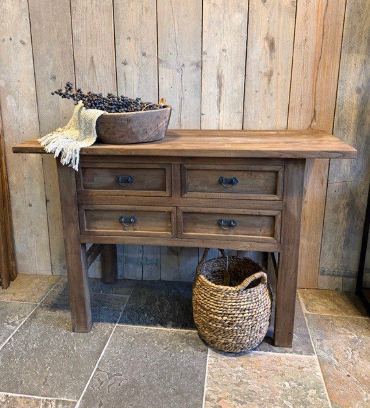 Mooie sidetable / ladekast met schoonheidsfoutje, Huis en Inrichting, Tafels | Sidetables, Ophalen, 100 tot 150 cm, -, -