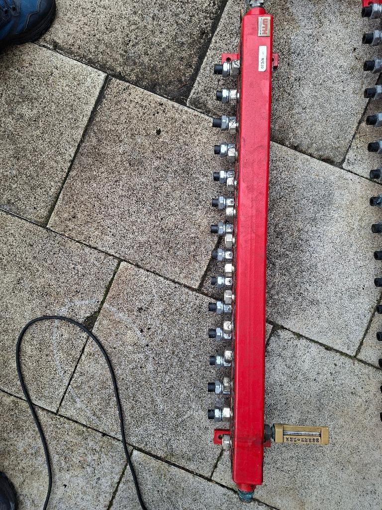 Verdeler vloerverwarming, Ophalen, Minder dan 30 cm, Overige typen, Zo goed als nieuw