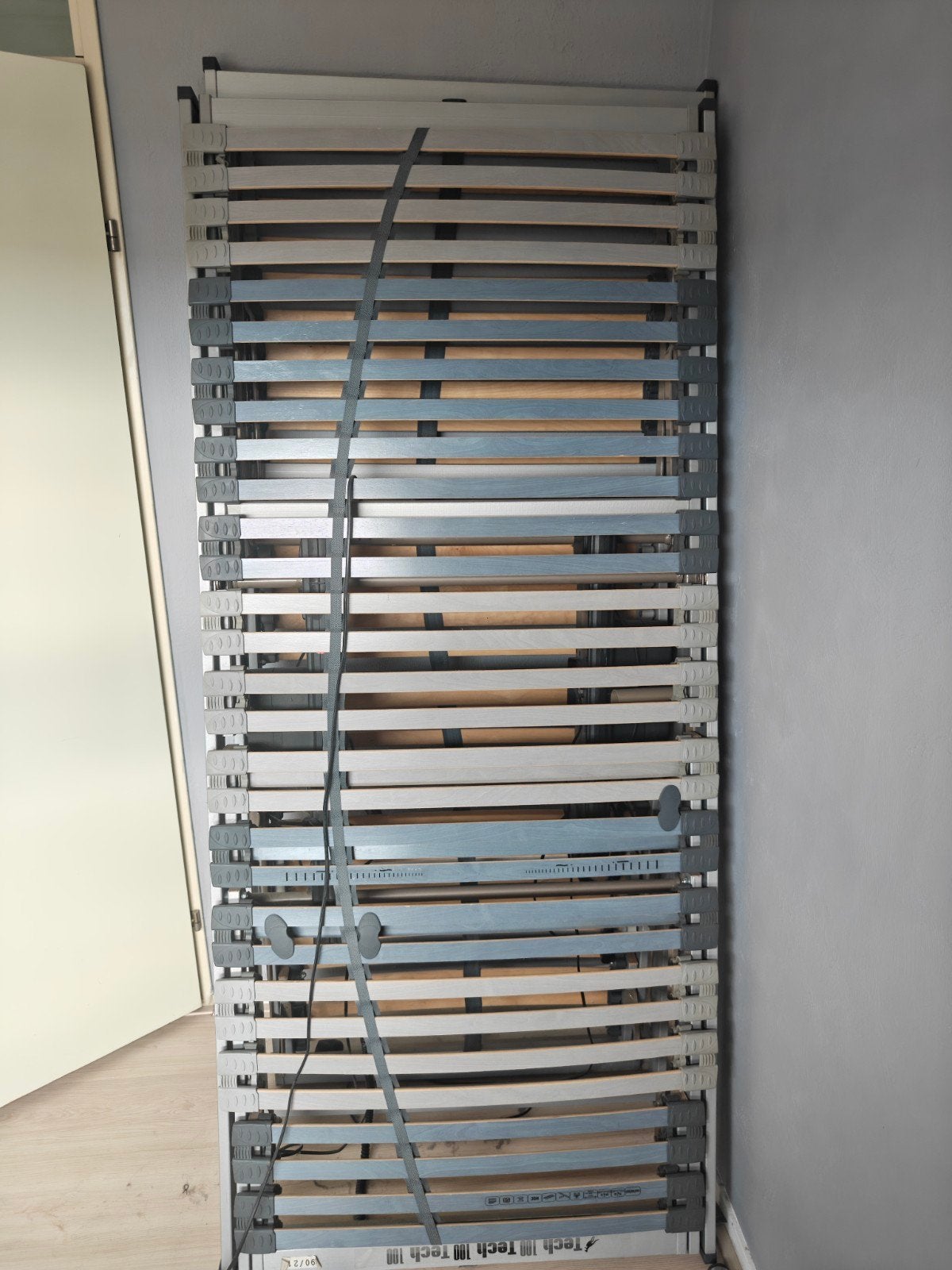 Twee elektrische lattenbodems 90x210, Ophalen, 90 cm, Eenpersoons, 210 cm