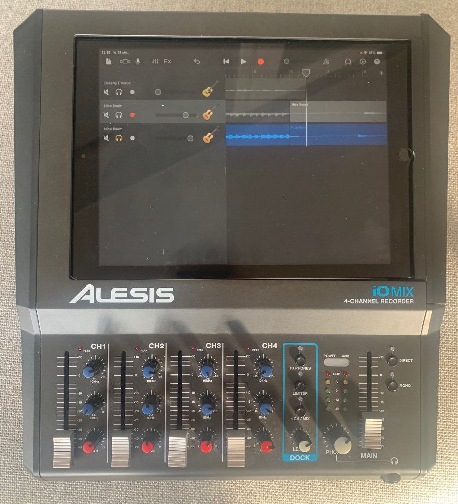 Alesis IO Mix vierkanaals mixer voor iPad, Muziek en Instrumenten, Ophalen of Verzenden, Gebruikt, Minder dan 5 kanalen, Microfooningang