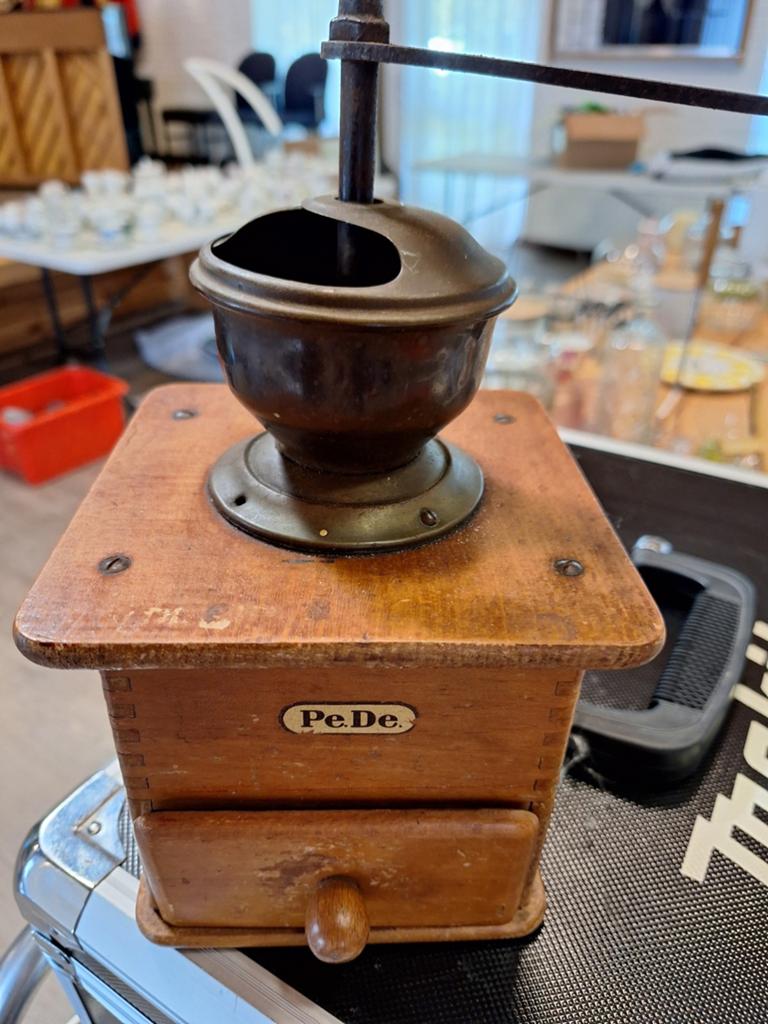 Koffie molen.  Bieden., Ophalen of Verzenden