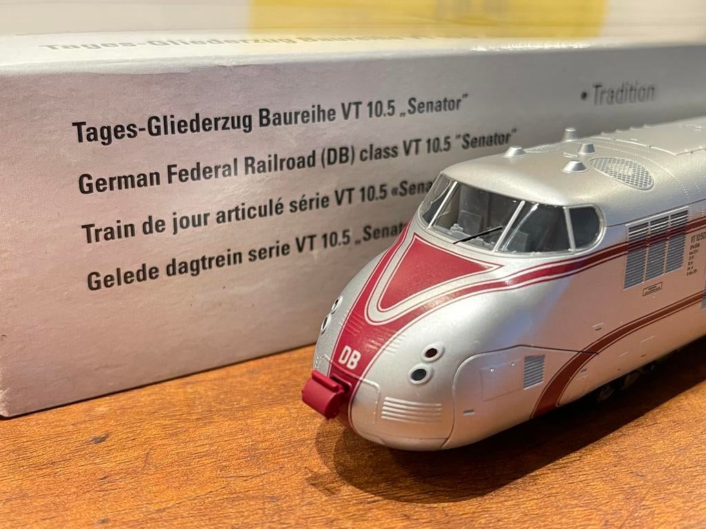 ** NIEUW ** Märklin 39100 Gelede Dagtrein VT 10.5 'SENATOR', Hobby en Vrije tijd, Modeltreinen | H0, Nieuw, Locomotief, Wisselstroom