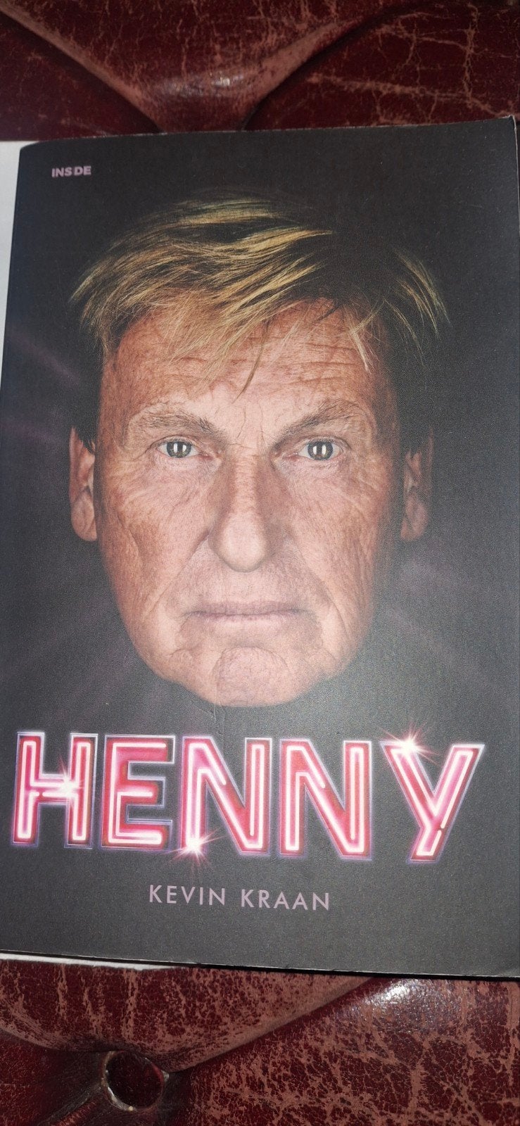 Henny - Kevin Kraan (Biografie), Ophalen of Verzenden, Zo goed als nieuw, Kevin Kraan, Film, Tv en Media