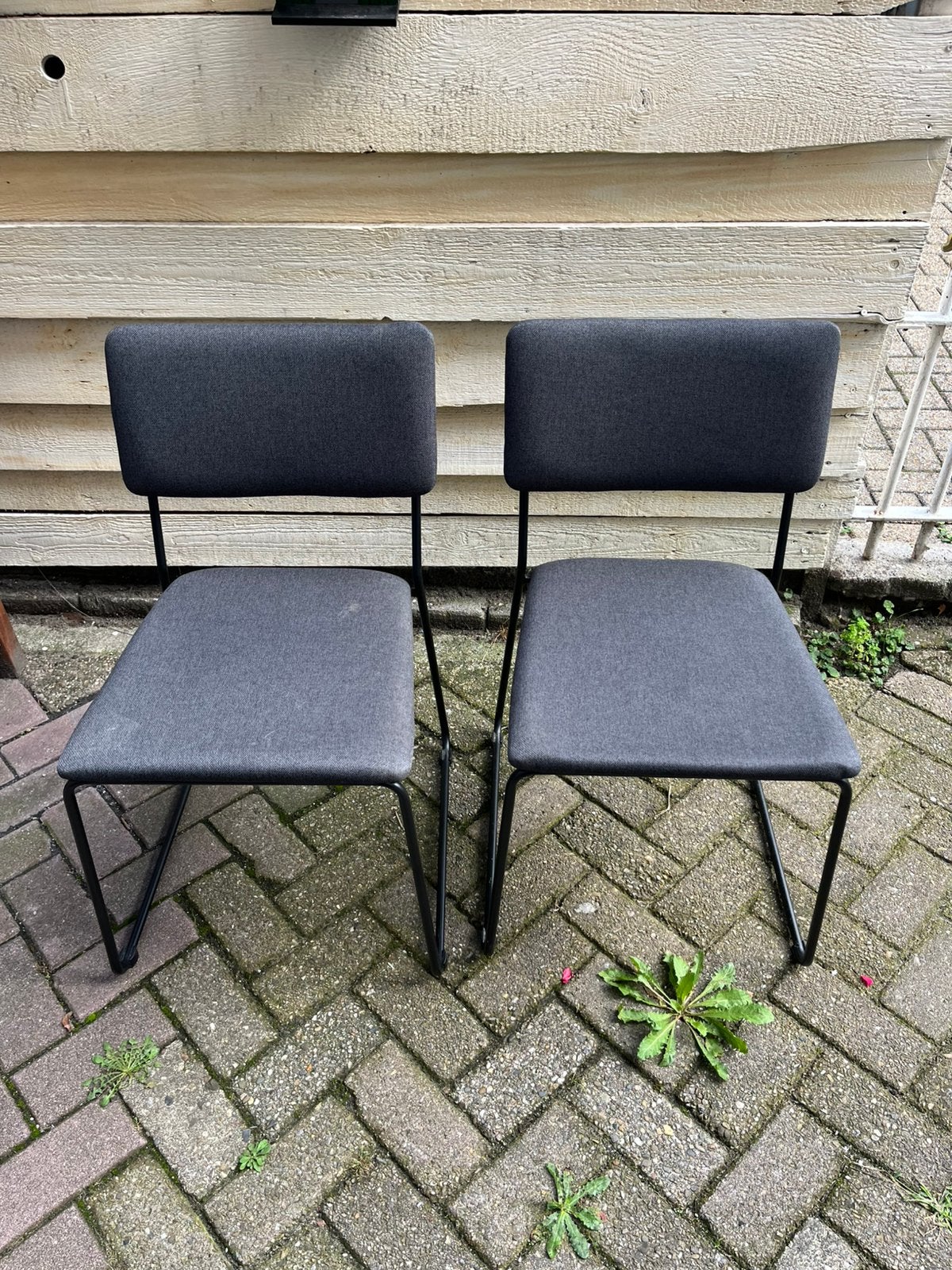 Grijze eetkamerstoelen, Huis en Inrichting, Stoelen, Ophalen, Gebruikt, Grijs, Twee