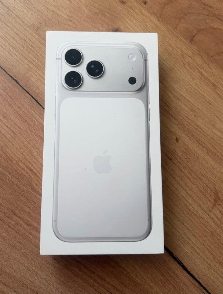 Iphone 17 pro max silver 1tb, Telecommunicatie, Mobiele telefoons | Apple iPhone, 1 TB, Ophalen of Verzenden, Zo goed als nieuw