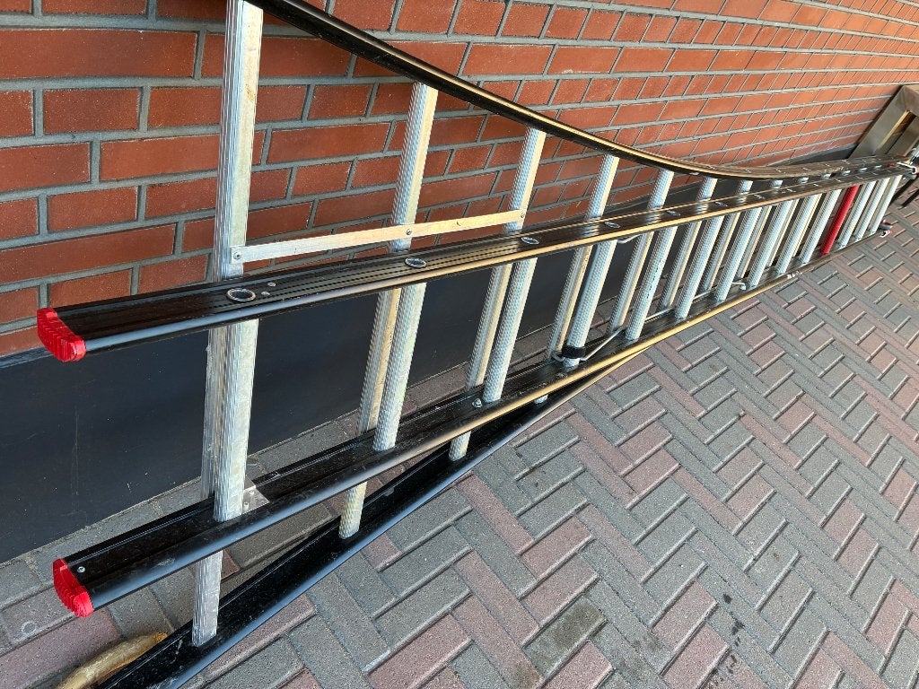 Alu ladder, Ophalen, Zo goed als nieuw, Ladder, 4 meter of meer
