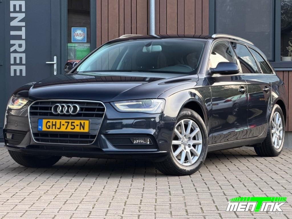 Audi A4 1.8 TFSI Xenon Led Trekhaak El.klep, Auto's, Voorwielaandrijving, Euro 5, 15 km/l, Gebruikt