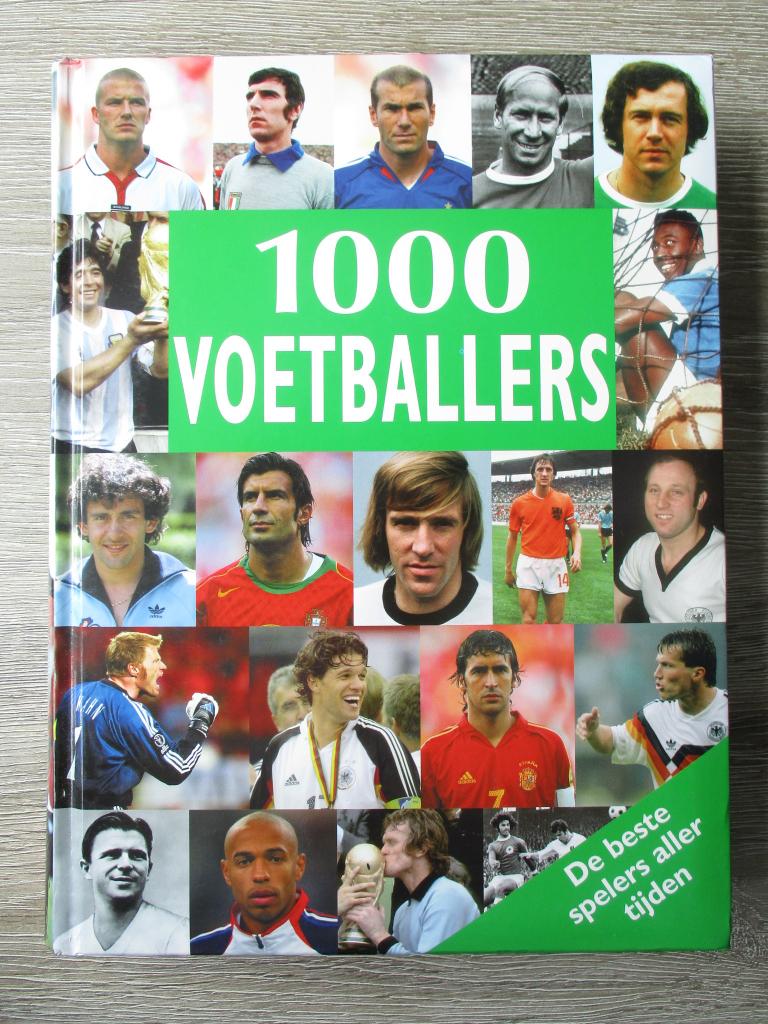 1000 voetballers, Ophalen of Verzenden, Gelezen, Watersport en Hengelsport