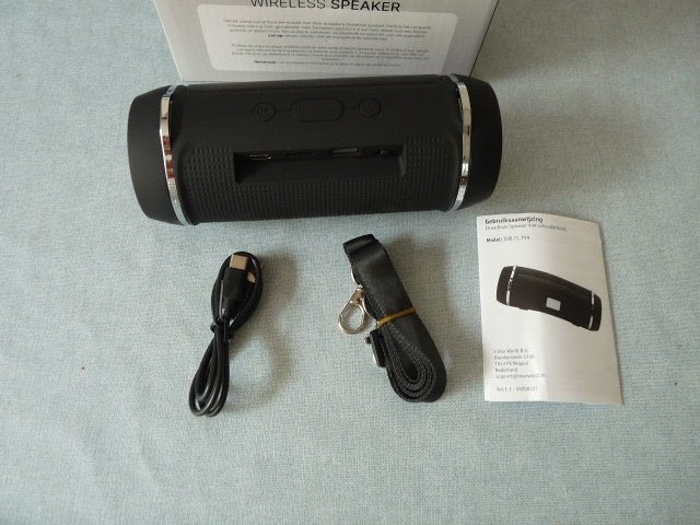  Wireless draagbare speaker met Bluetooth, nieuw in doos.