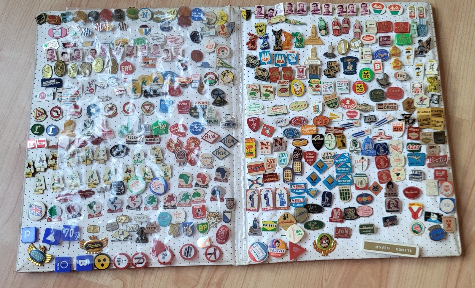 Vintage speldjes / reclame 60-'70 (incl. Feyenoord/PSV), Verzenden, Gebruikt