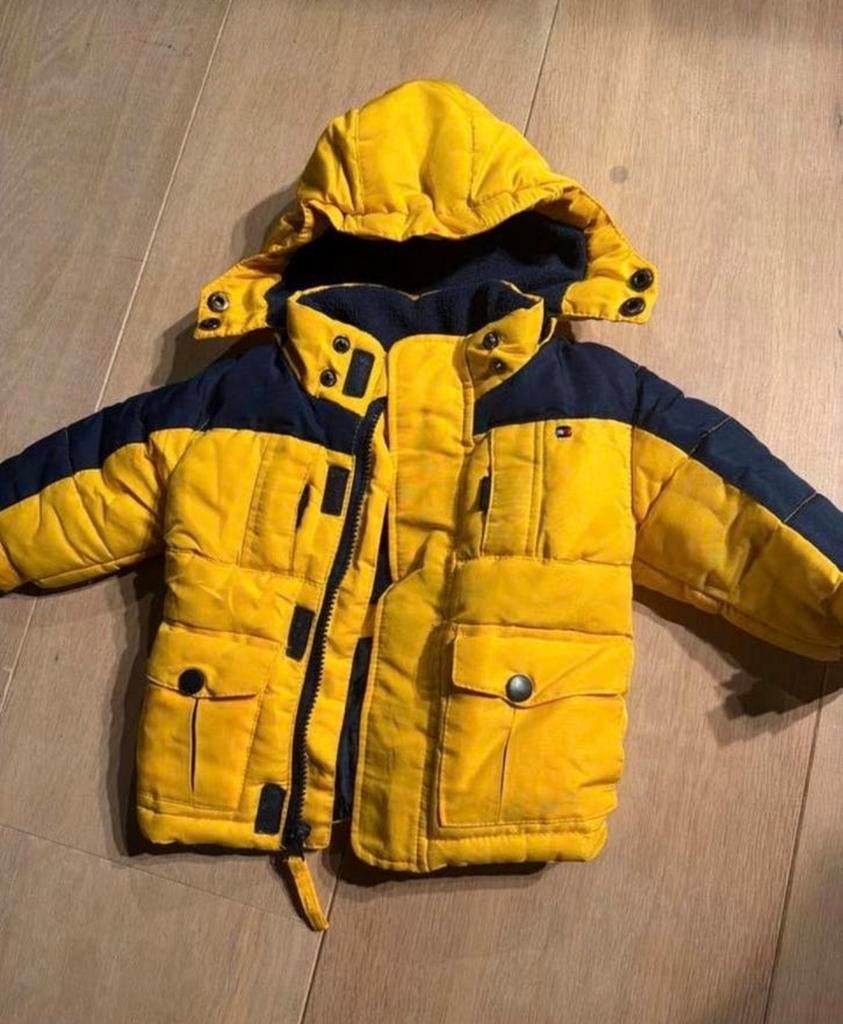 Tommy Hilfiger winterjas baby 6-9 maanden - Zo goed als nieu, Ophalen of Verzenden, Zo goed als nieuw, Jongetje of Meisje