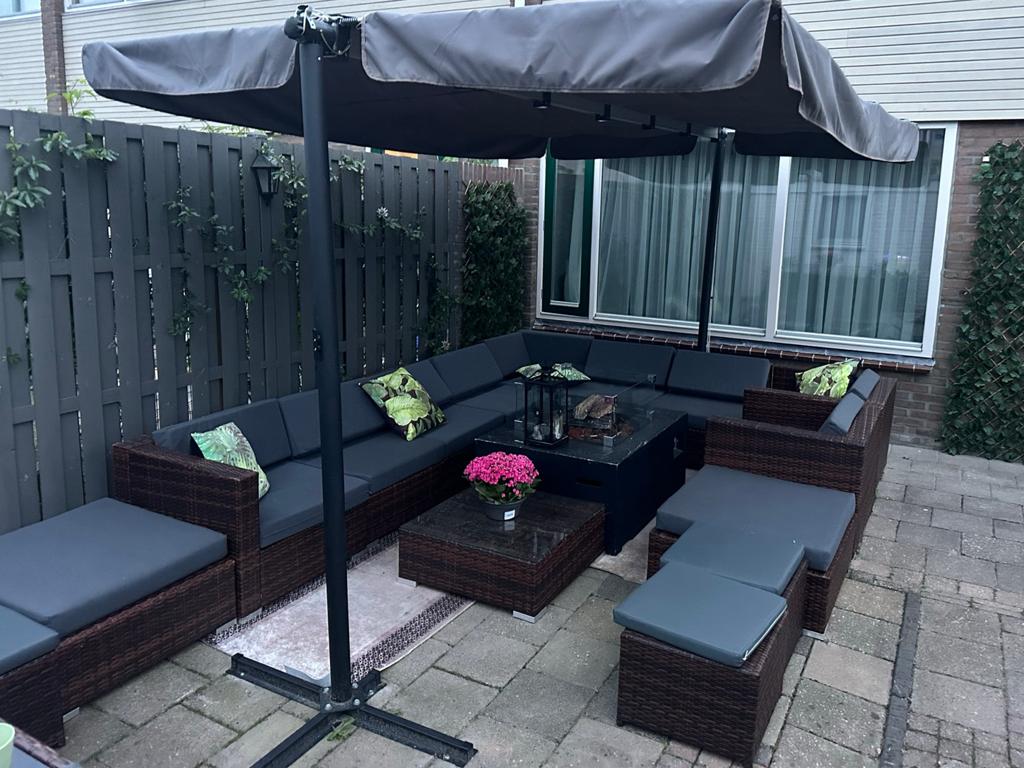 Luxe Complete Loungeset met Vuurtafel & Extra Hoezen, Ophalen, Zo goed als nieuw, Wicker