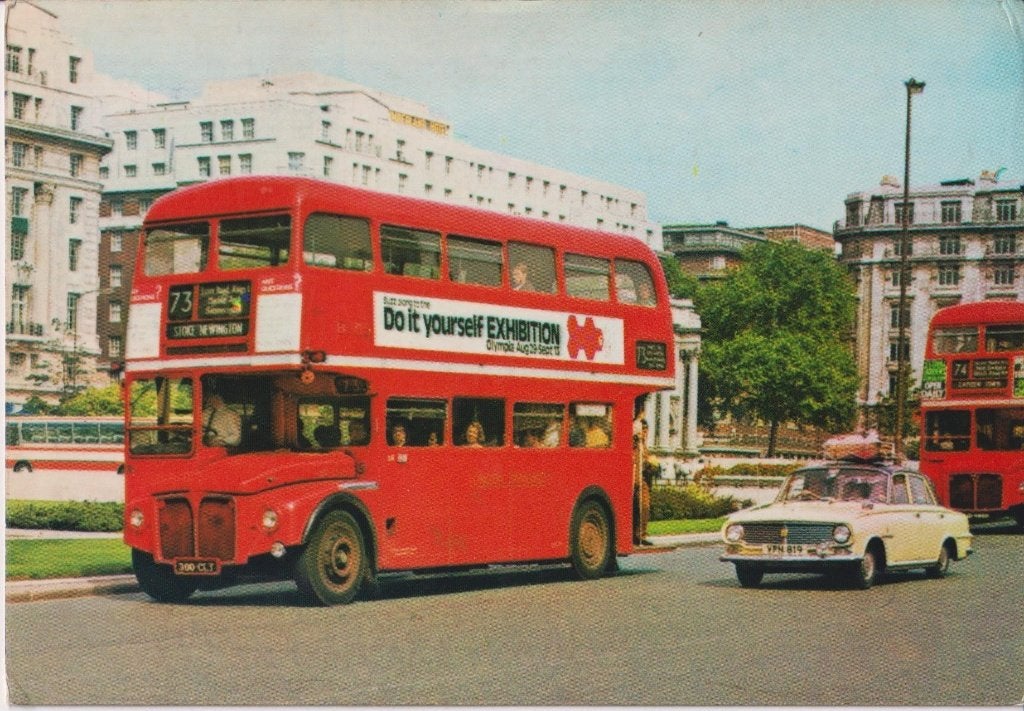 Engeland, Londen met auto's, Vauxhall Victor, Leyland BUS, Ophalen of Verzenden, 1960 tot 1980, Ongelopen, Engeland
