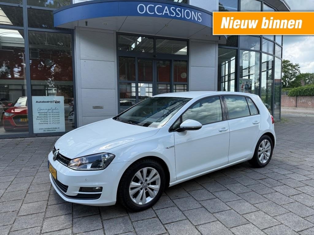 Volkswagen GOLF 1.0 TSI COMFORTLINE-5DEURS-LMV-ECC-PDC-ORIG, Voorwielaandrijving, Gebruikt, Met garantie (alle), Origineel Nederlands