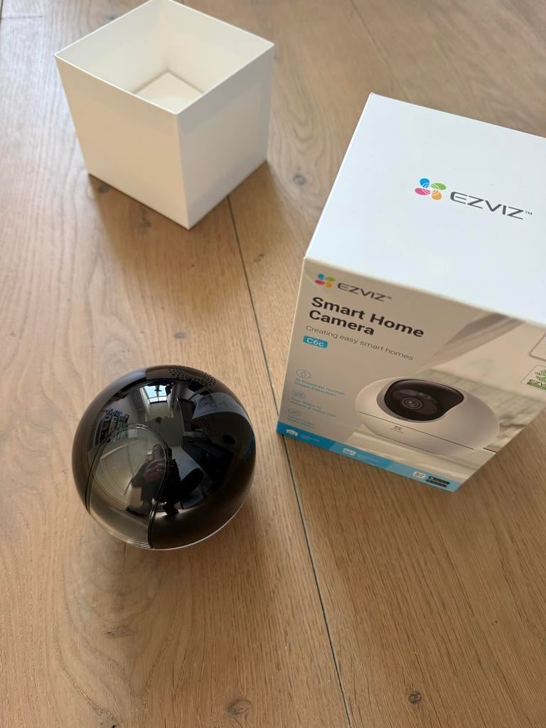 EZVIZ Smart Home Camera CS E6, Ophalen of Verzenden, Zo goed als nieuw, Binnencamera