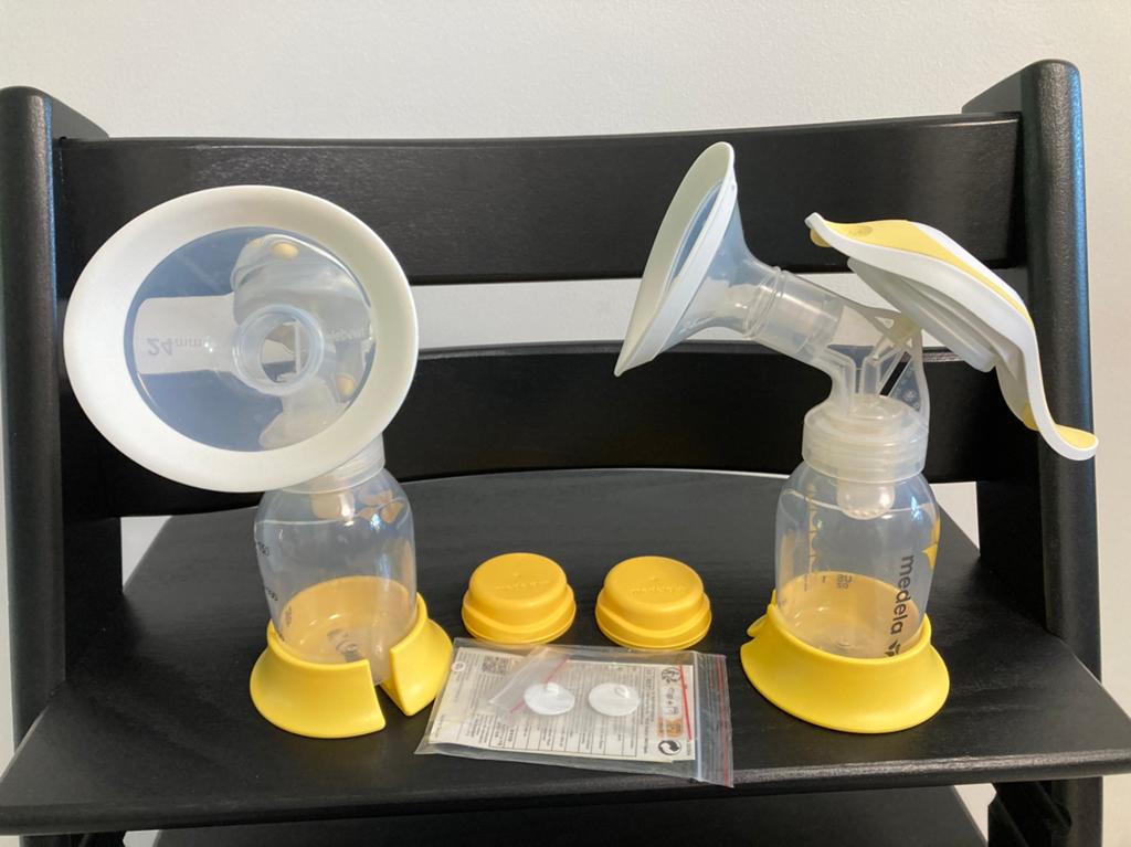2 x Medela Harmony handkolf / borstkolf, Kinderen en Baby's, Babyvoeding en Toebehoren, Ophalen of Verzenden, Borstkolf