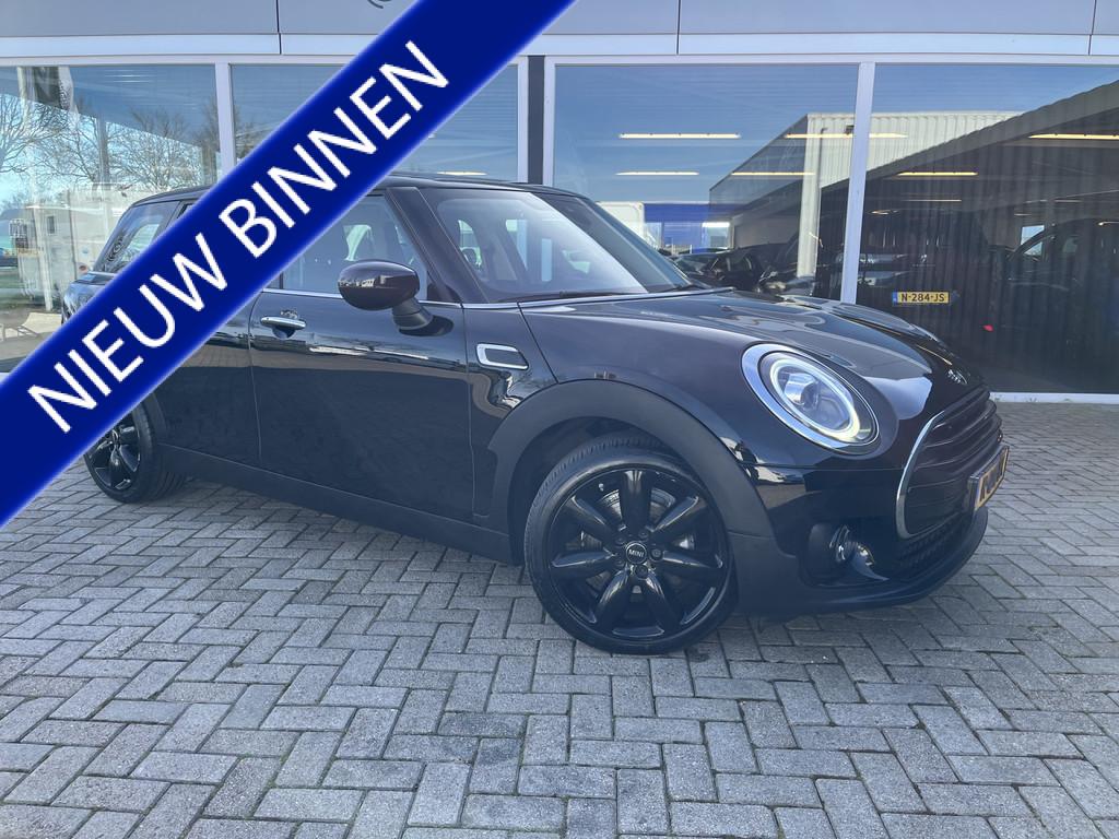 MINI Clubman 1.5 One John Cooper Works Leer / Lmv / Cruise /, Gebruikt, 700 kg, Zwart, Handgeschakeld