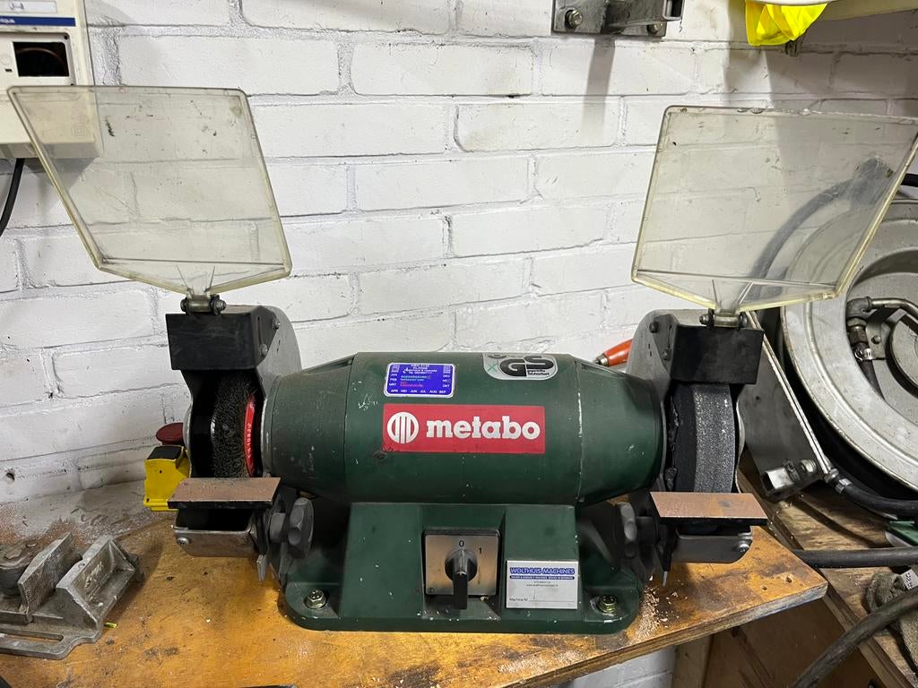 Metabo DS D 9201 slijpmachine, Ophalen, Zo goed als nieuw, 700 tot 1000 watt, Werkbankslijpmachine