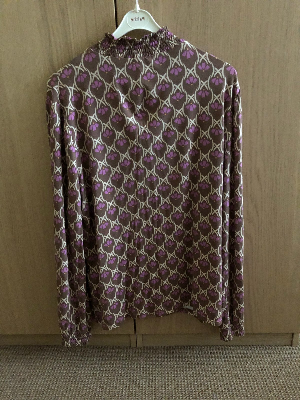 Aaiko blouse met lange mouwen en patroon, Kleding | Dames, Blouses en Tunieken, Verzenden, Zo goed als nieuw, Maat 46/48 (XL) of groter