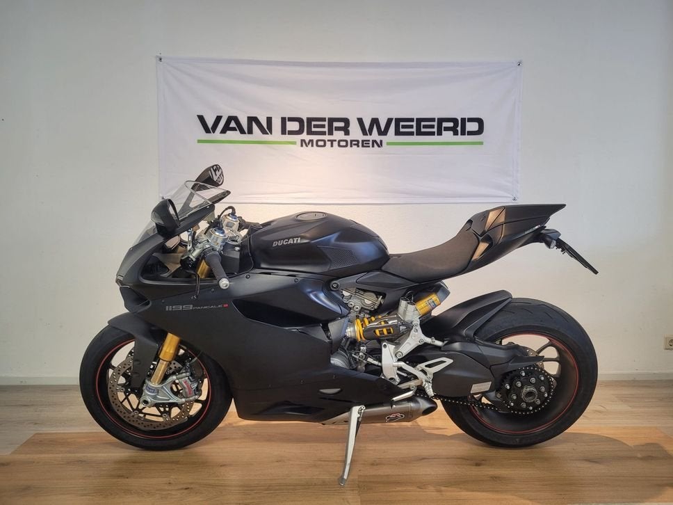 DUCATI PANIGALE 1199 S (bj 2015), Motoren, DUCATI, 2 cilinders, 1198 cc, Motorrijbewijs A