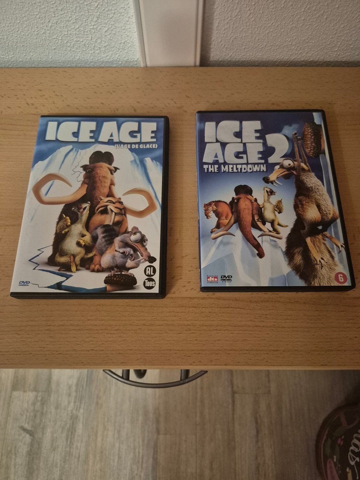 Ice age dvd's 1 en 2
Ice age 1
Ice age 2

Eventueel ook los, Ophalen of Verzenden