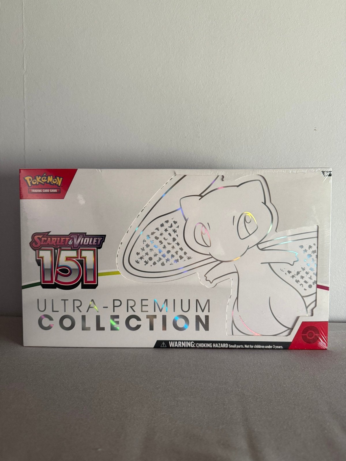 151 Ultra premium collection, Ophalen of Verzenden, Nieuw, Boosterbox, Foil