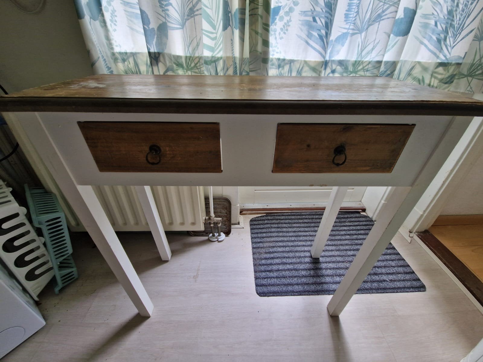 Houten sidetable met 2 lades., Ophalen, 25 tot 50 cm, Rechthoekig