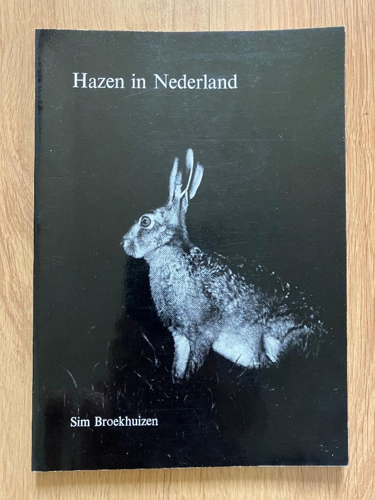 Hazen in Nederland(jachtboek), Ophalen of Verzenden, Zo goed als nieuw, Sim Broekhuizen