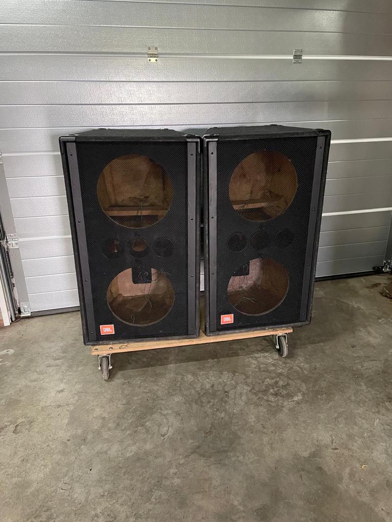 Te koop origenele jbl sr4715a kasten, Ophalen, JBL, Zo goed als nieuw, 120 watt of meer