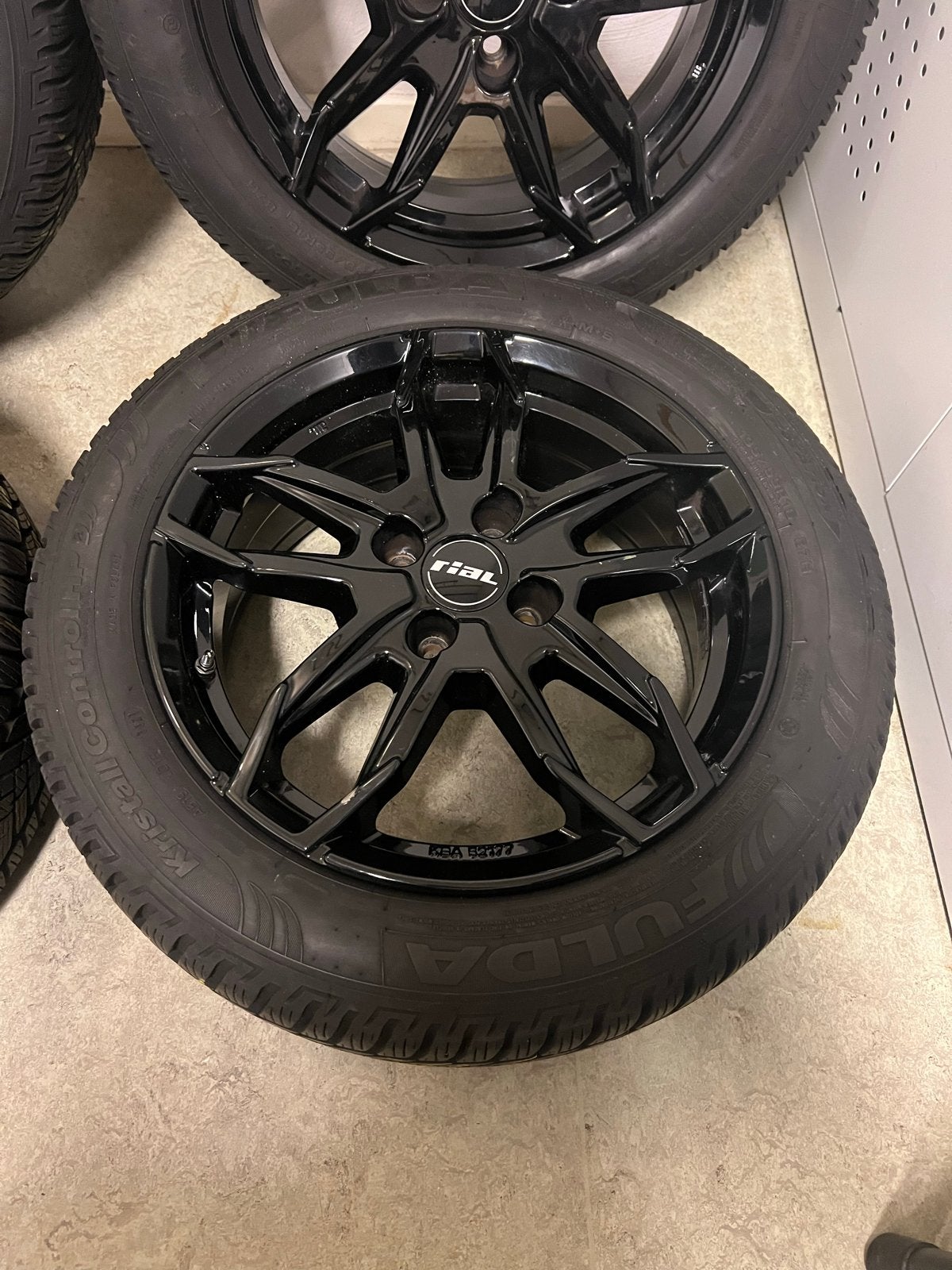 Rial zwarte velgen met Fulda winterbanden 195/55R16 87H, Auto-onderdelen, Banden en Velgen, Ophalen, Gebruikt, 16 inch, Banden en Velgen
