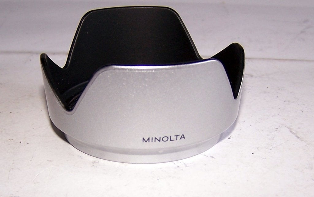 Minolta tulp zonnekap 55mm. Bajonet. Ook voor Sony (Alpha)., Ophalen of Verzenden, Zo goed als nieuw, 50 tot 60 mm