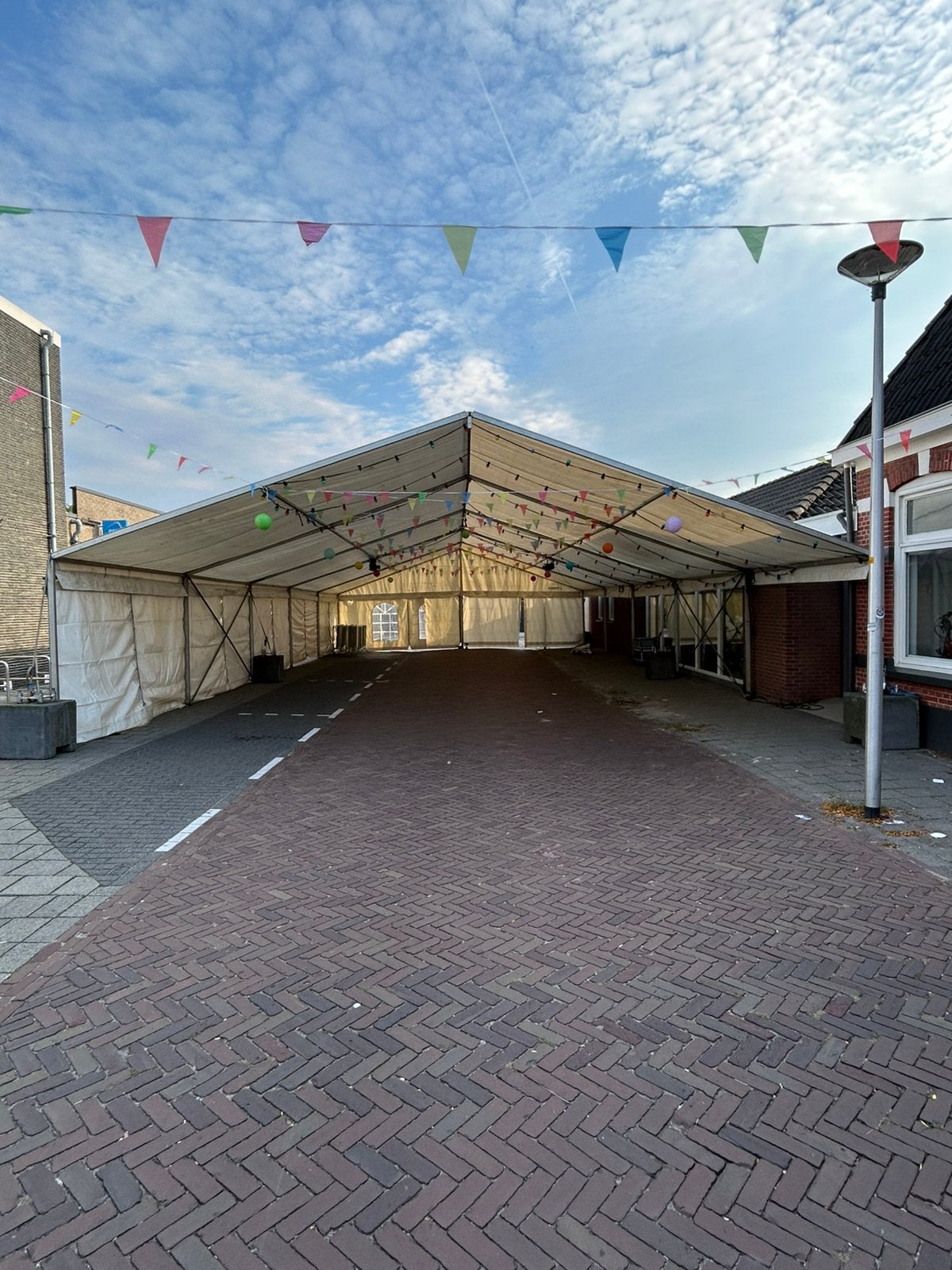 Aluhal 10x20 meter Te Huur, 4 meter verlengbaar, Partytent, 6 meter of meer, 8 meter of meer, 2 meter of meer